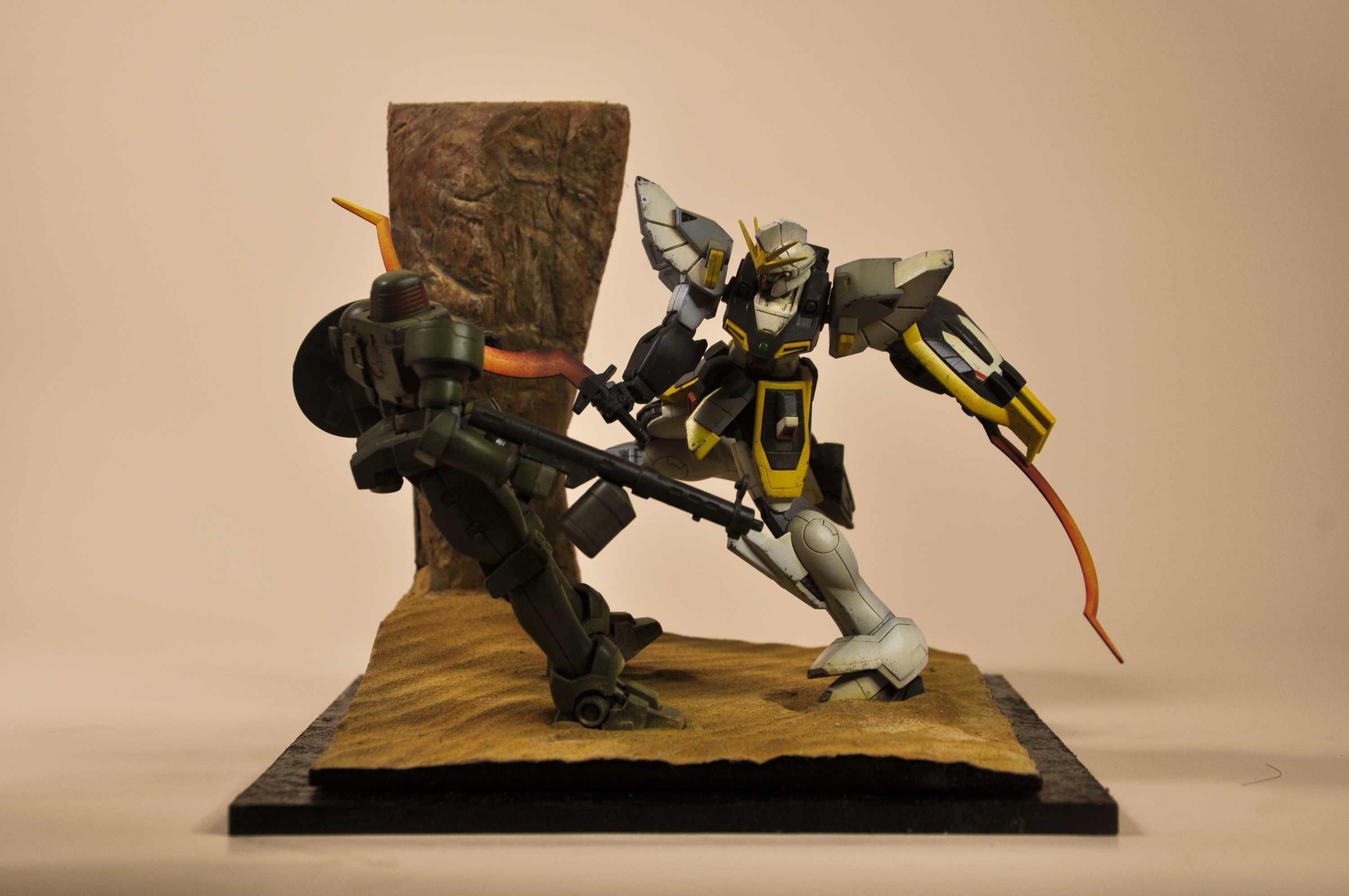 达人佳作:hg 沙漠高达场景