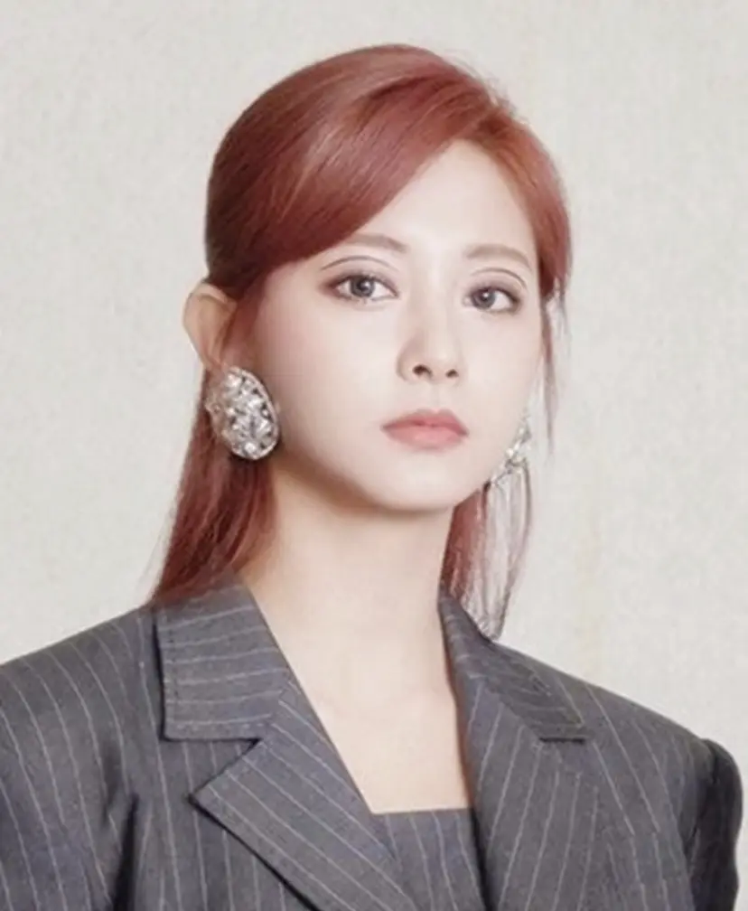 韩网热议 Twice周子瑜诡异眼妆引热议粉丝求化妆师 请不要乱来 哔哩哔哩