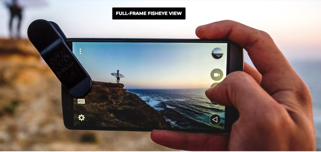 几乎可以忽略不计,但镜头大了将近一倍,焦距更短,官方说视角能达180度