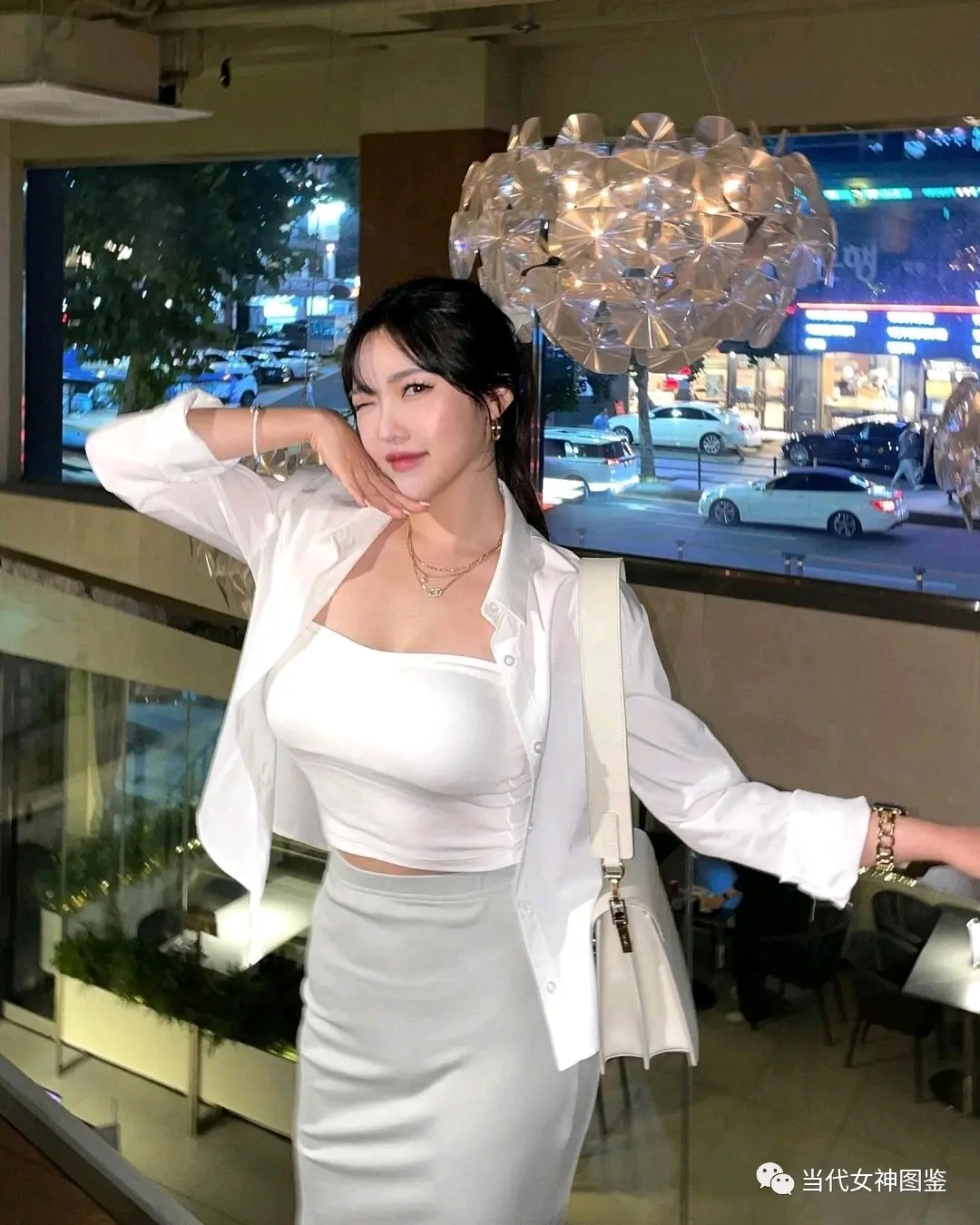 [ins美女]身材性感的大长腿女神模特写真 - 哔哩哔哩