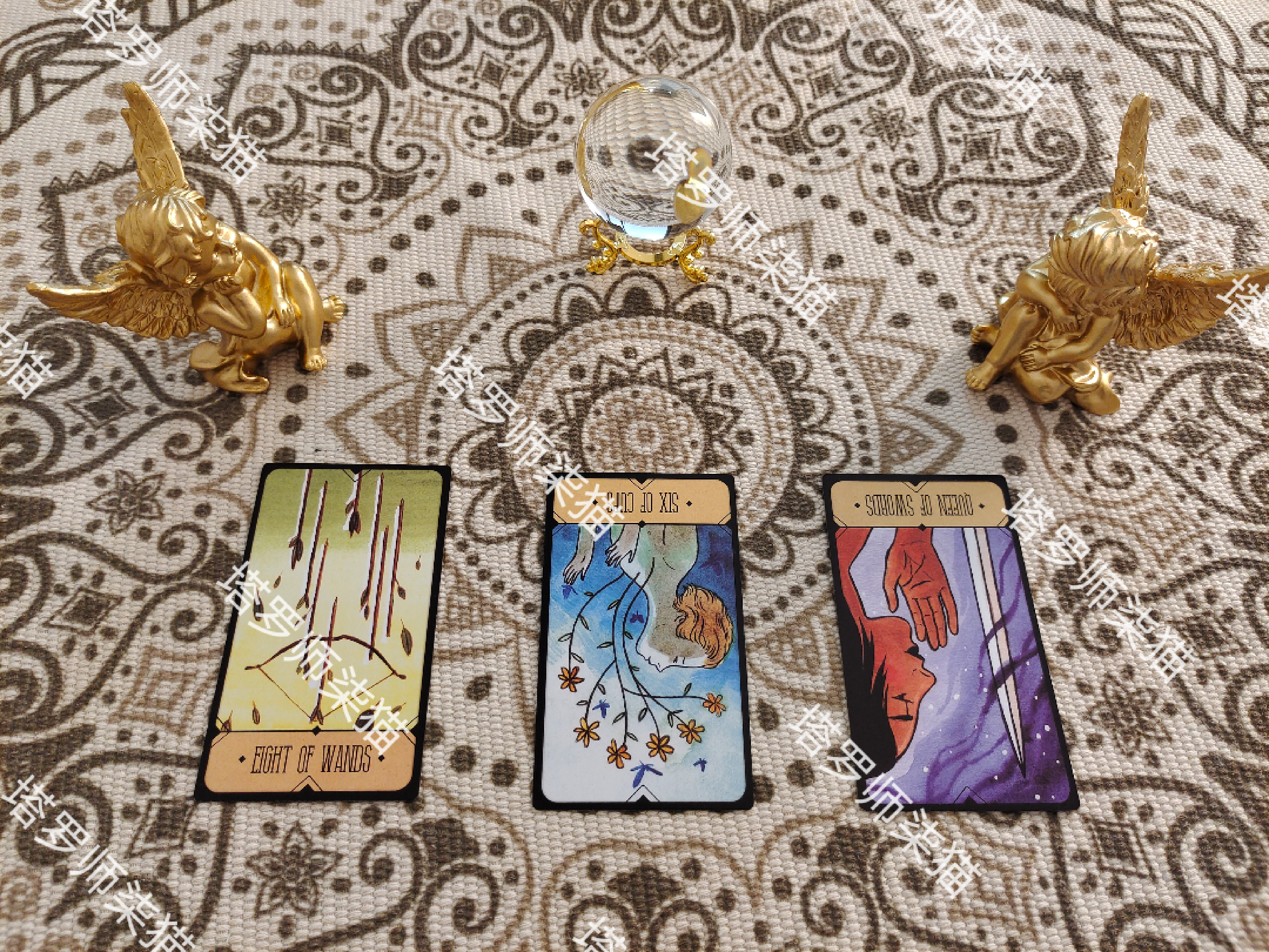 柒猫塔罗金牛座四月感情运势占卜:尴尬的关系和微弱的联系 想要靠近却