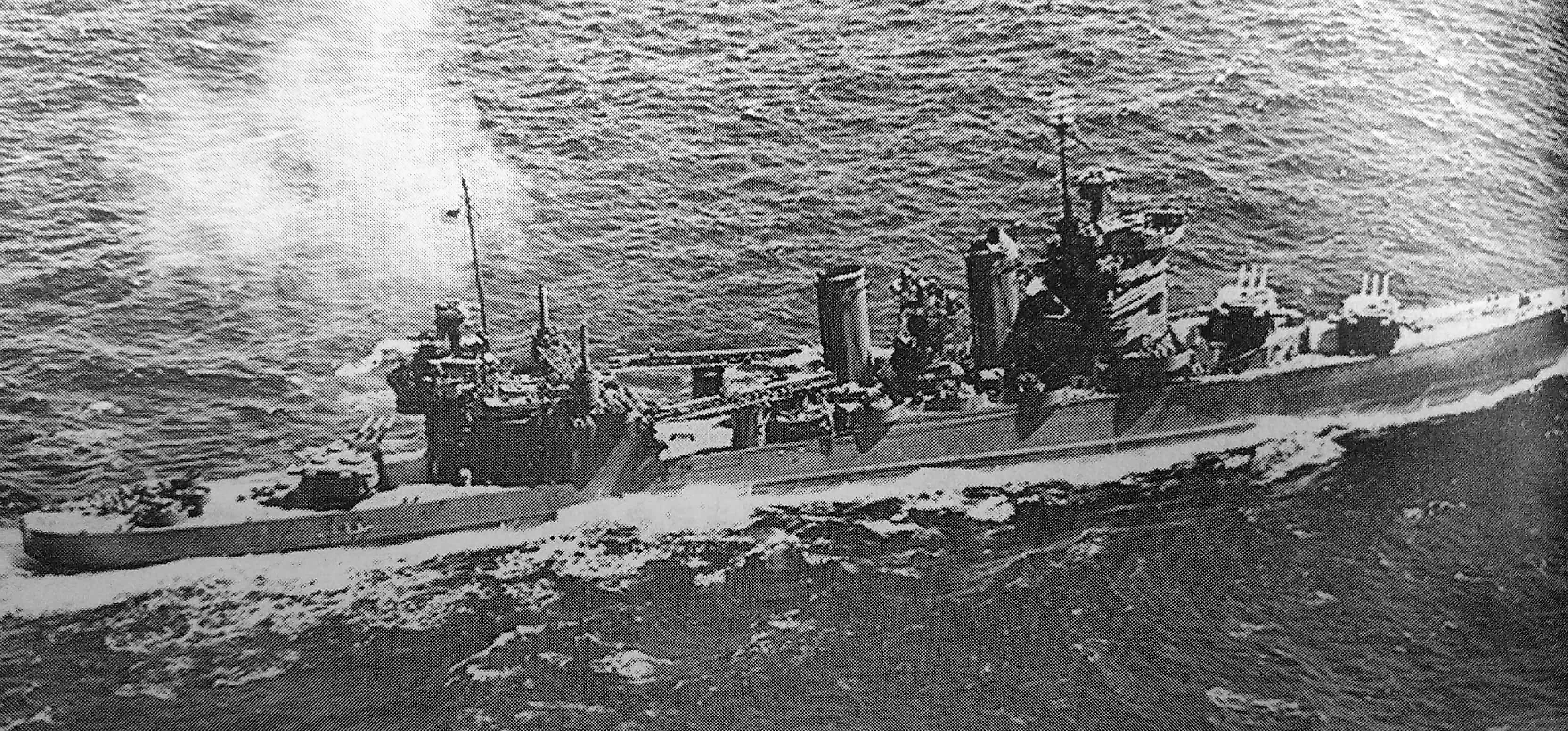 美国重巡洋舰"阿斯托里亚"号