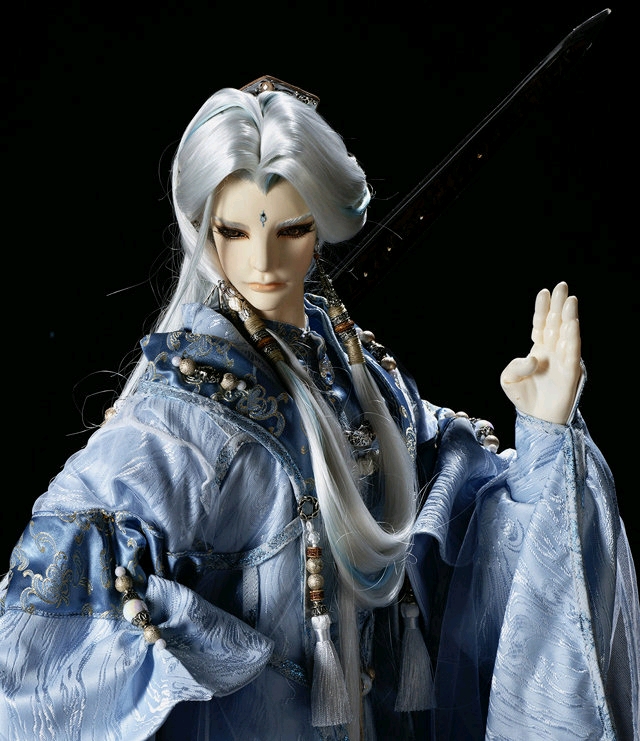 霹雳天越新角色