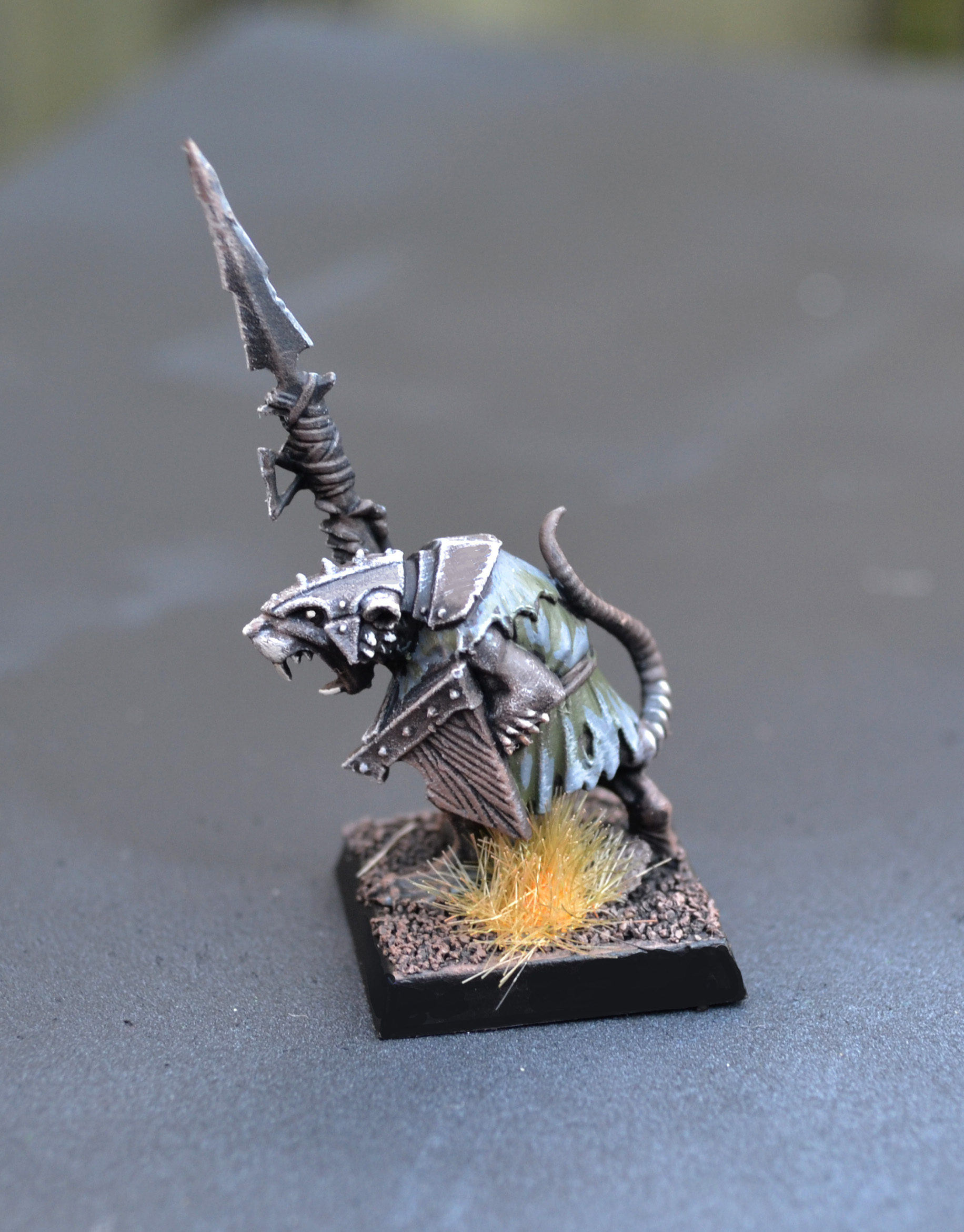 怎么画可爱的小氏族鼠