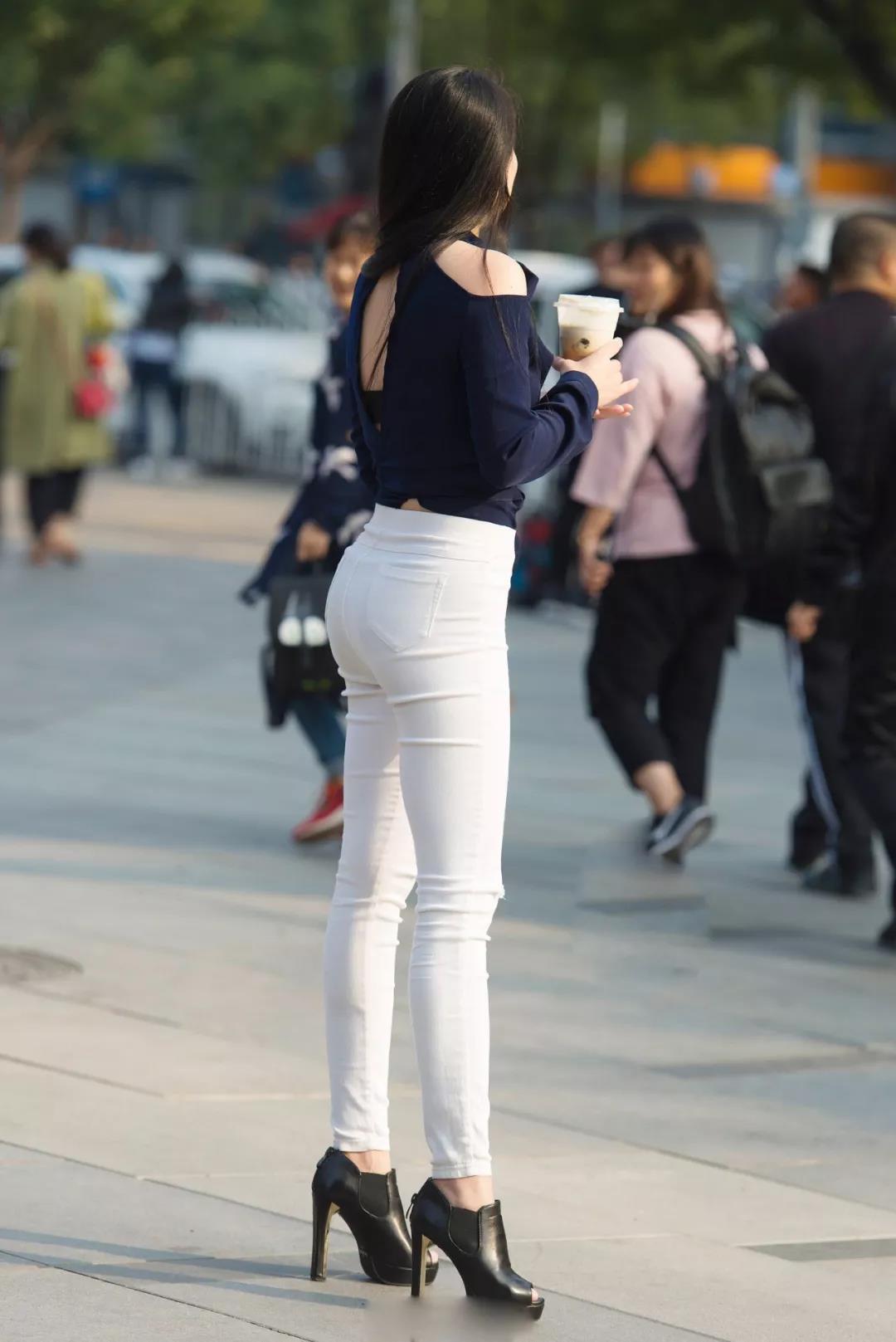 [2021-05-15] 国色美图之白色紧身裤完美气质少妇（五） [84P] - 如梦写真