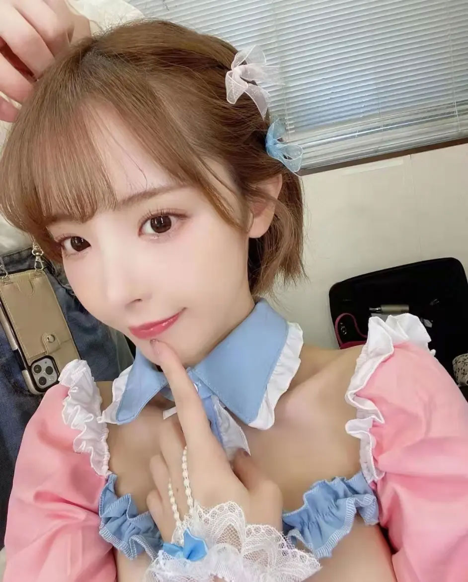 桃乃木香奈/桃乃木かな个人资料简介及写真作品图片! 哔哩哔哩