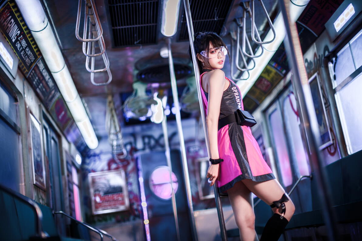 【cos】周叽叽是可爱兔兔 作战 写真 - 哔哩哔哩