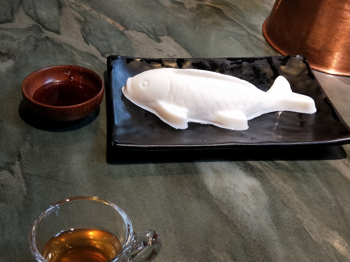 小吊梨汤家的干酪鱼.神似双皮奶的口感.没有双皮奶的甜腻,却更加清甜!