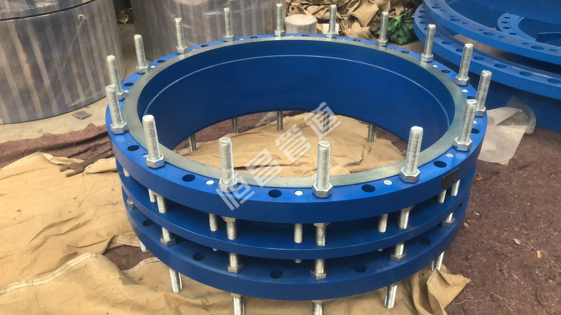 解读可拆式法兰式传力接头的工作原理