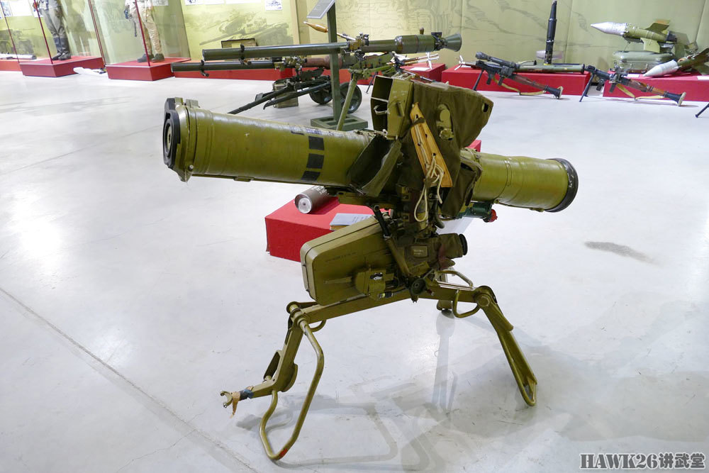 细看9k111巴松管便携式反坦克导弹发射器苏军的主力装备