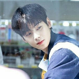 九次的破.* ///艺兴 ’阴晴不定病娇’ 世界①