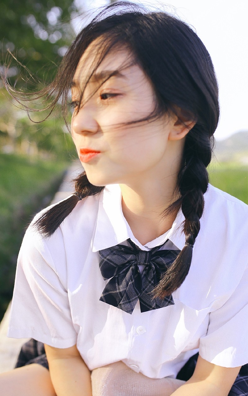 魅力动人校园班花学生妹,野外制服诱惑清纯唯美写真