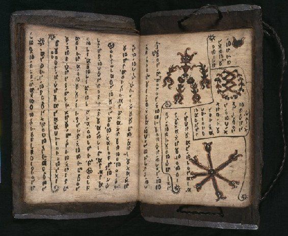 这些文字和图案也是用树皮来记录的,不过不是之前说的白桦树皮,而是