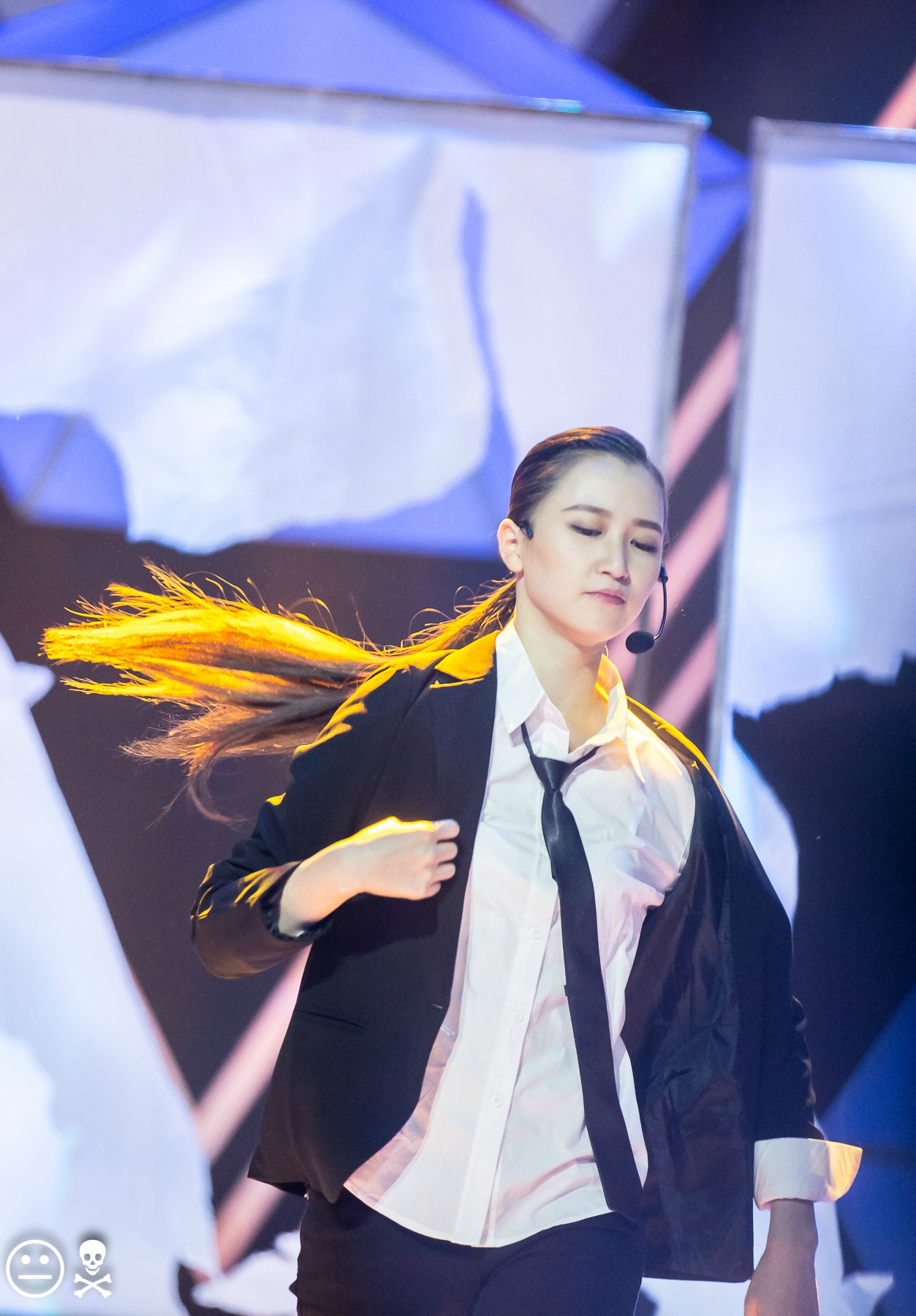 【吴哲晗】那些年五折穿过的西装 帅弯全宇宙的返图(二)