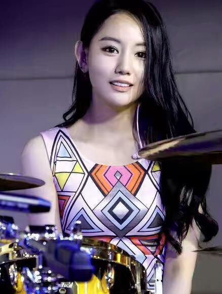 韩国架子鼓女神雅妍(5万姐)