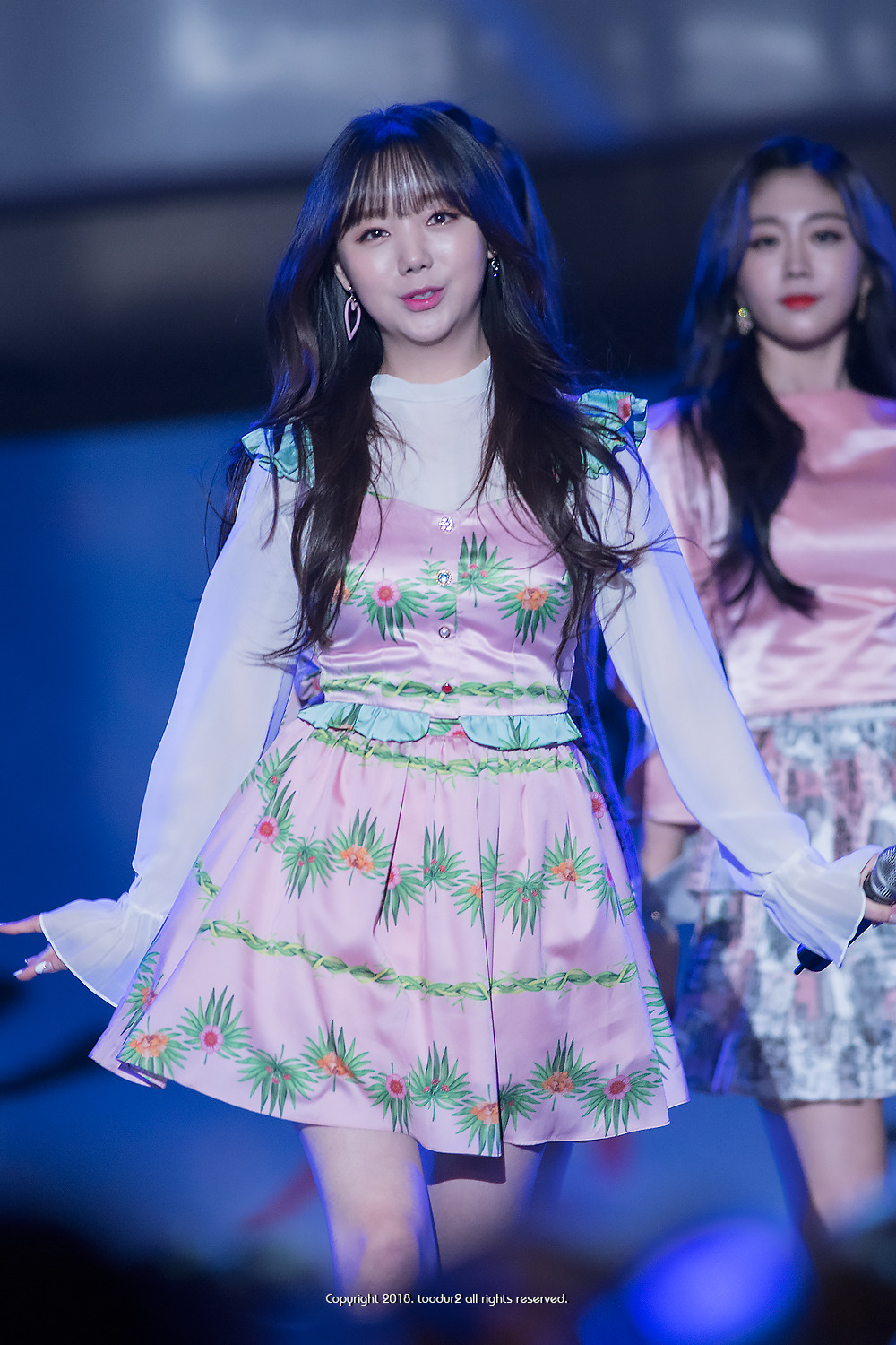 韩国女团lovelyz金智妍的一些图片