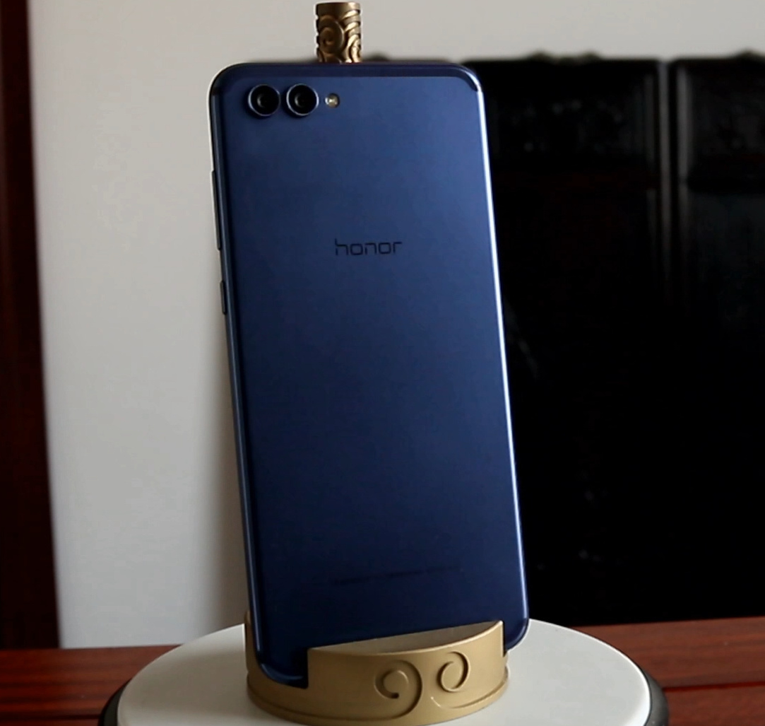 【叶秋评测】荣耀v10对比一加5t