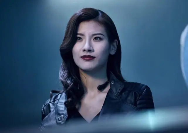 科幻电影 半狼传说 上映 故事俗套没新意 堪称 三无 产品 哔哩哔哩