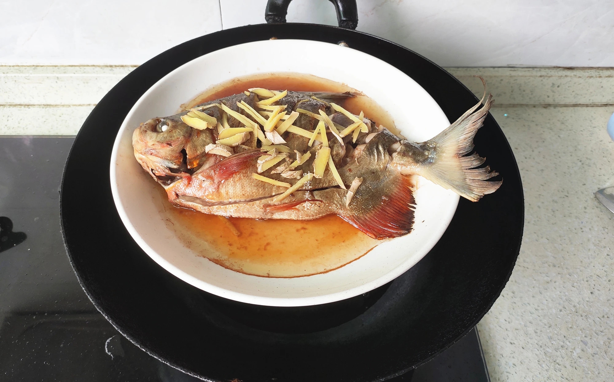 清蒸红鲳鱼,清蒸红鲳鱼的家常做法 - 美食杰清蒸红鲳鱼做法大全