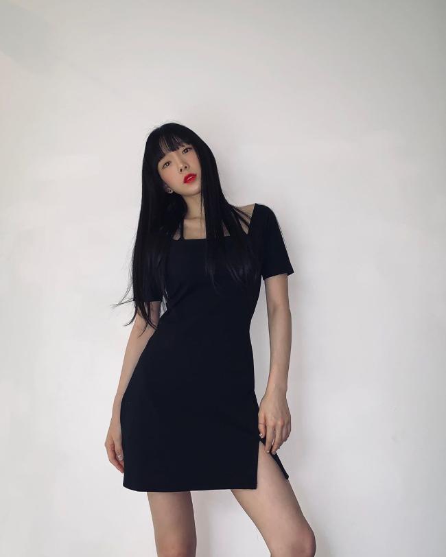 却总能穿出170公分气场的5位女明星,外观视觉看起来超修长!