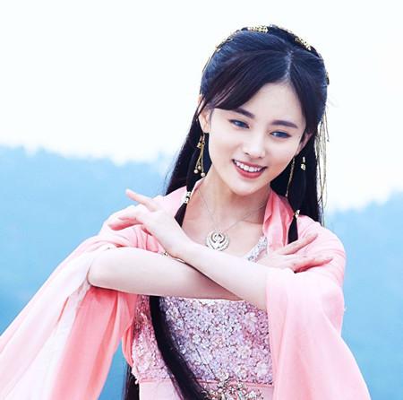 我永远喜欢南羽都的郡主雪飞霜