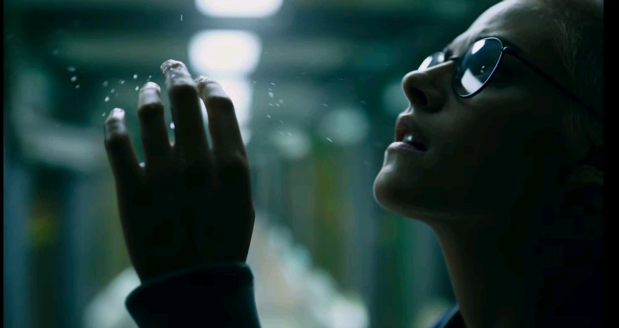 克里斯汀斯图尔特新片深海异兽