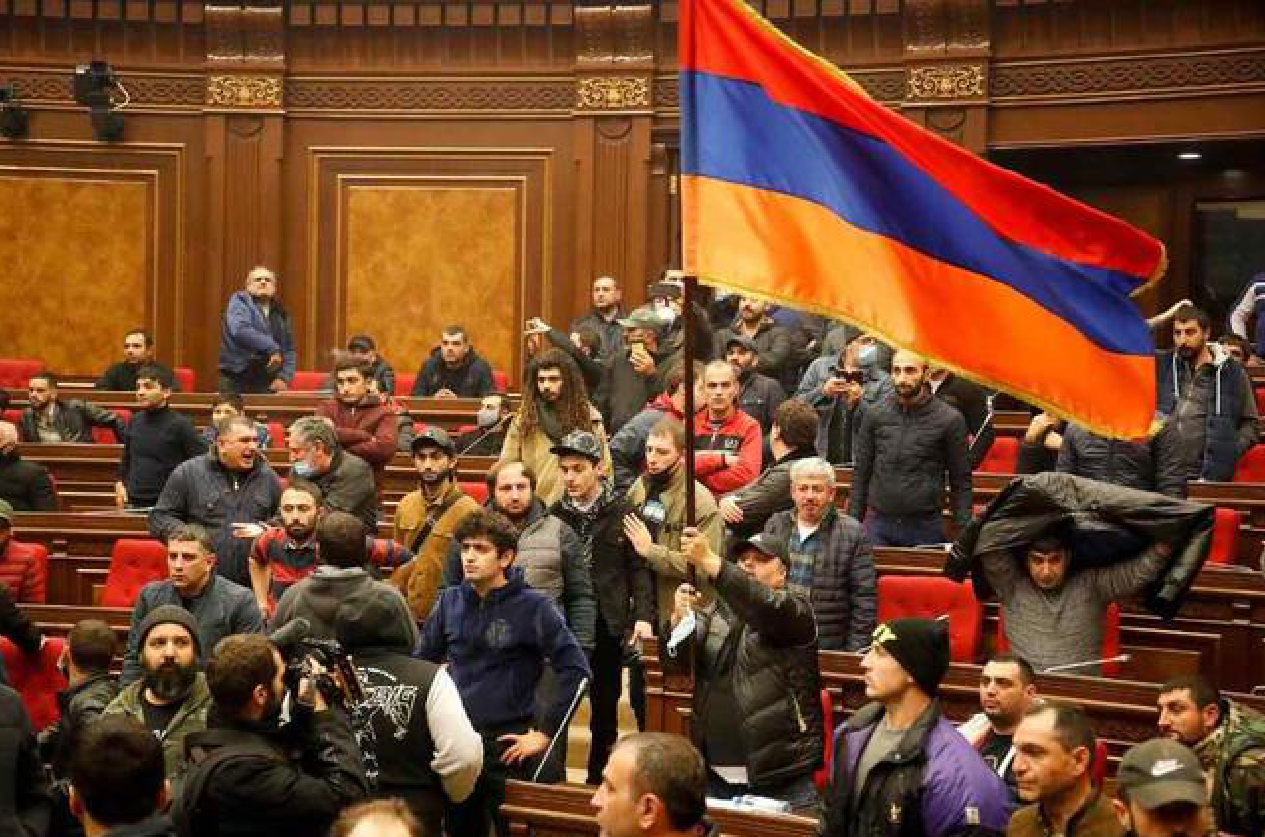 亚美尼亚首都5月2日抗议活动中近190人被捕 - 2022年5月2日, 俄罗斯卫星通讯社