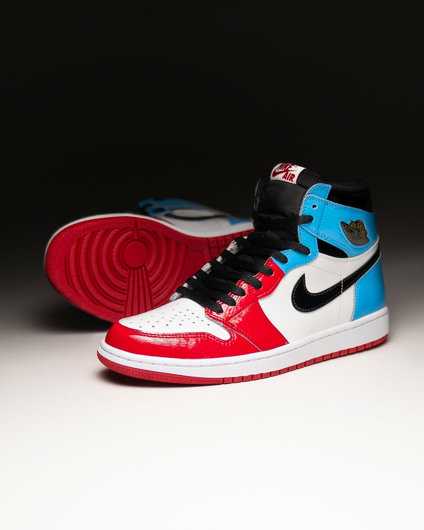 aj1全新九孔女款发售,王治郅强势回应八一退出cba