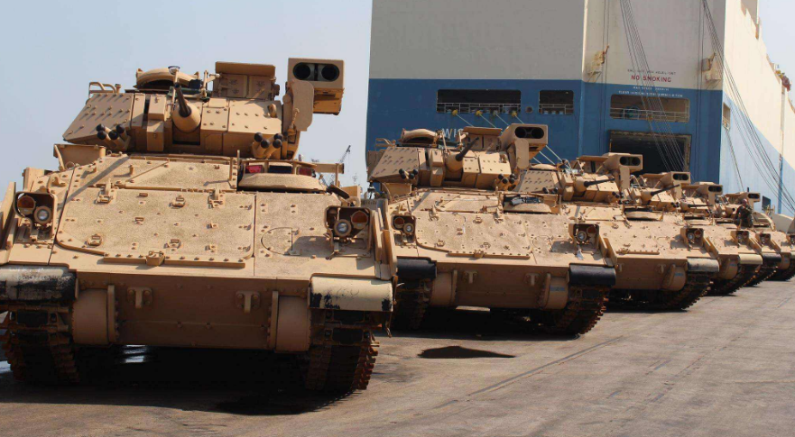 图为美国武器装备