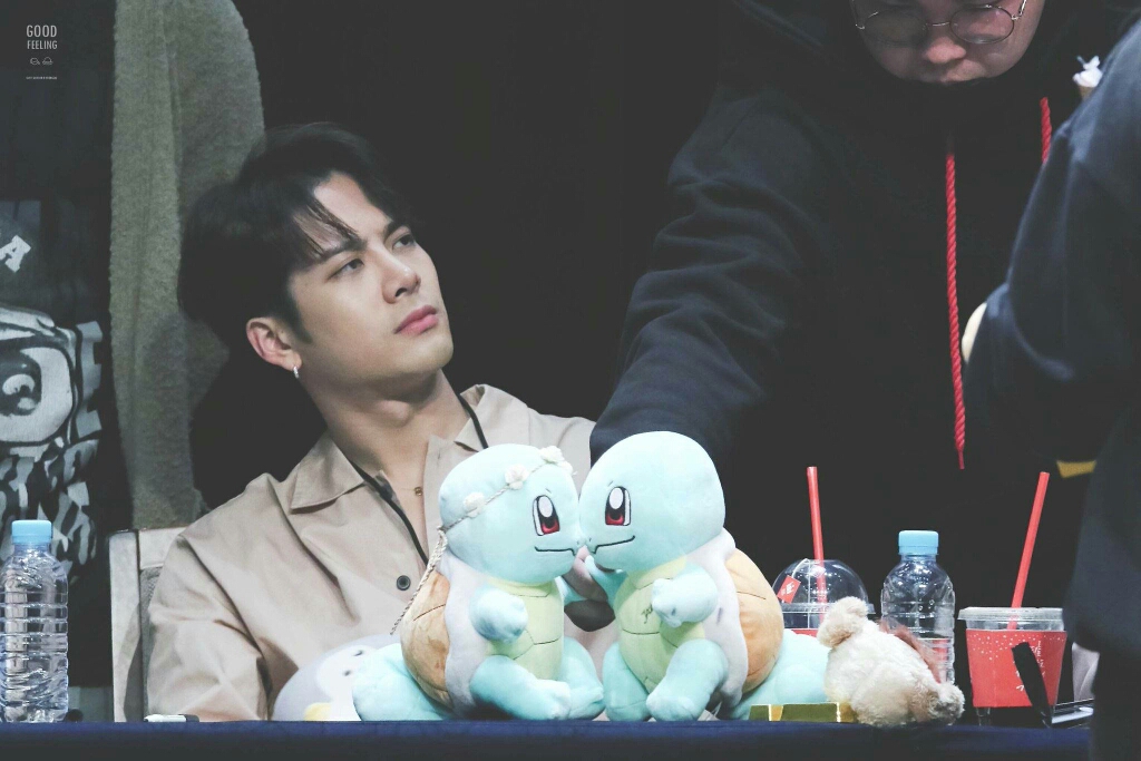 【GOT7】和王嘉尔吃火锅