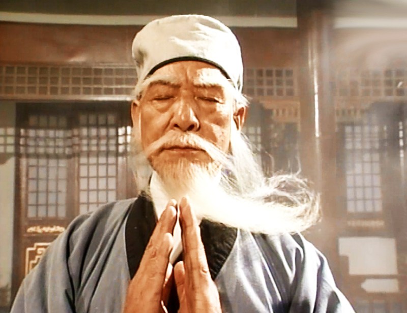 《笑傲》中他功力堪比扫地僧,武学天资可比萧峰,却从不显山露水