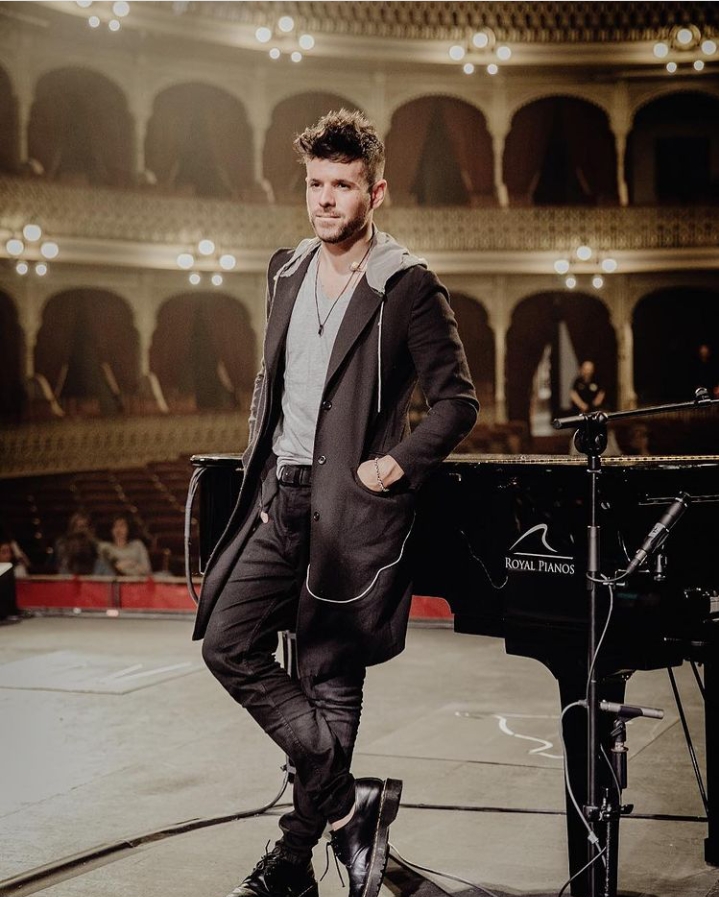 西班牙语歌手推荐1pablolopez