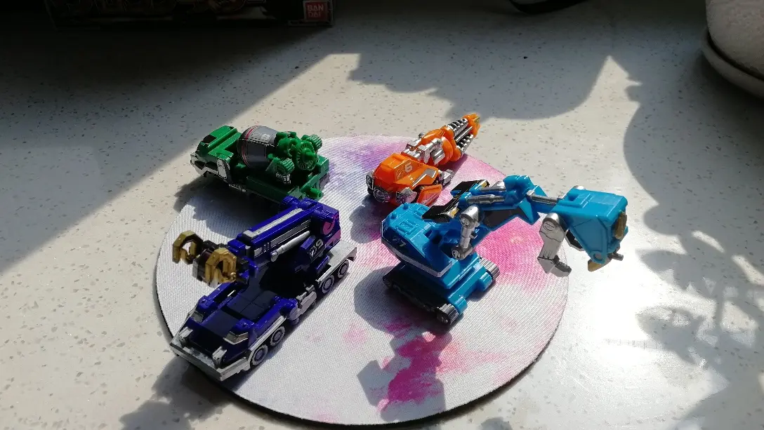 轰轰战队 食玩盒蛋