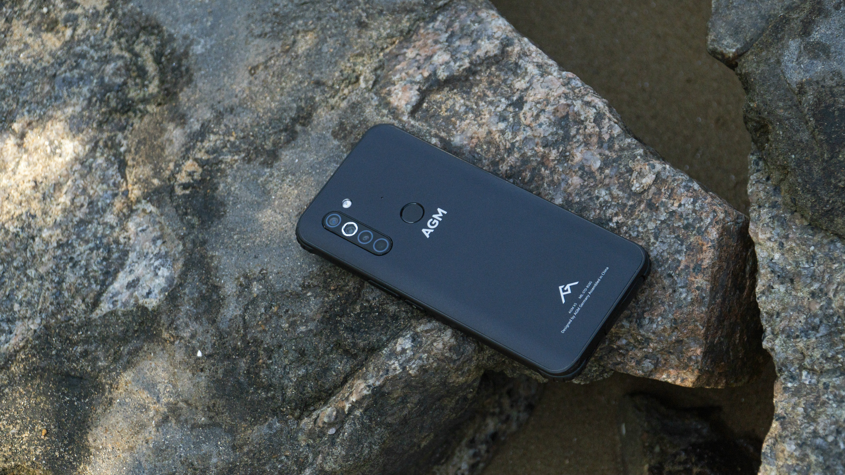首款5g三防手机agm x5即将发布,全新四摄不容忽视