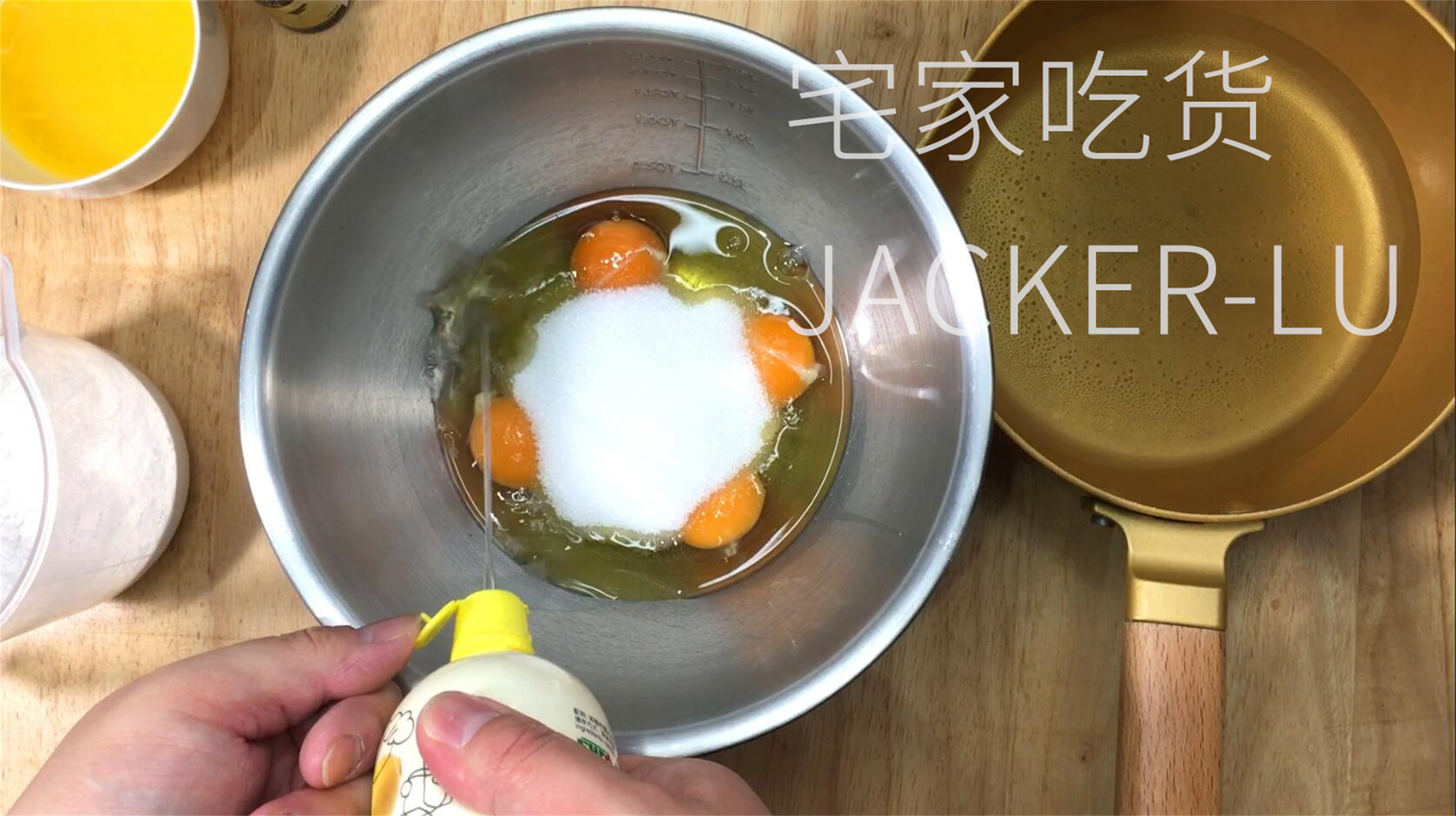 巨量鸡蛋制作的韩国巨型卡斯特拉蛋糕-吃遍N个地球-吃遍N个地球-哔哩哔哩视频
