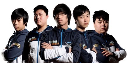 六年皇族粉丝自述:既然代表lpl,那便无需恶言相向