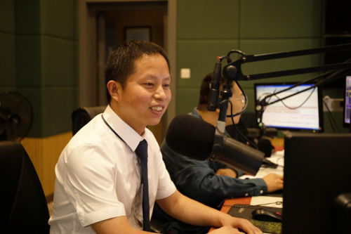 西安国际医学中心整形医院整形外科门诊主任冯登超做客fm1043聊体表