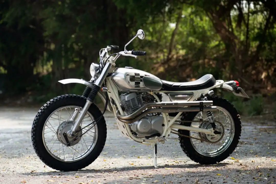 早前雅马哈宣布sr400即将停产的消息,一款经典复古车型就此终结.