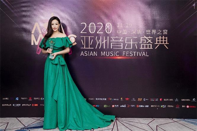 著名歌唱家谢名出席亚洲音乐盛典 《海边》专辑荣获2020年度热门单曲