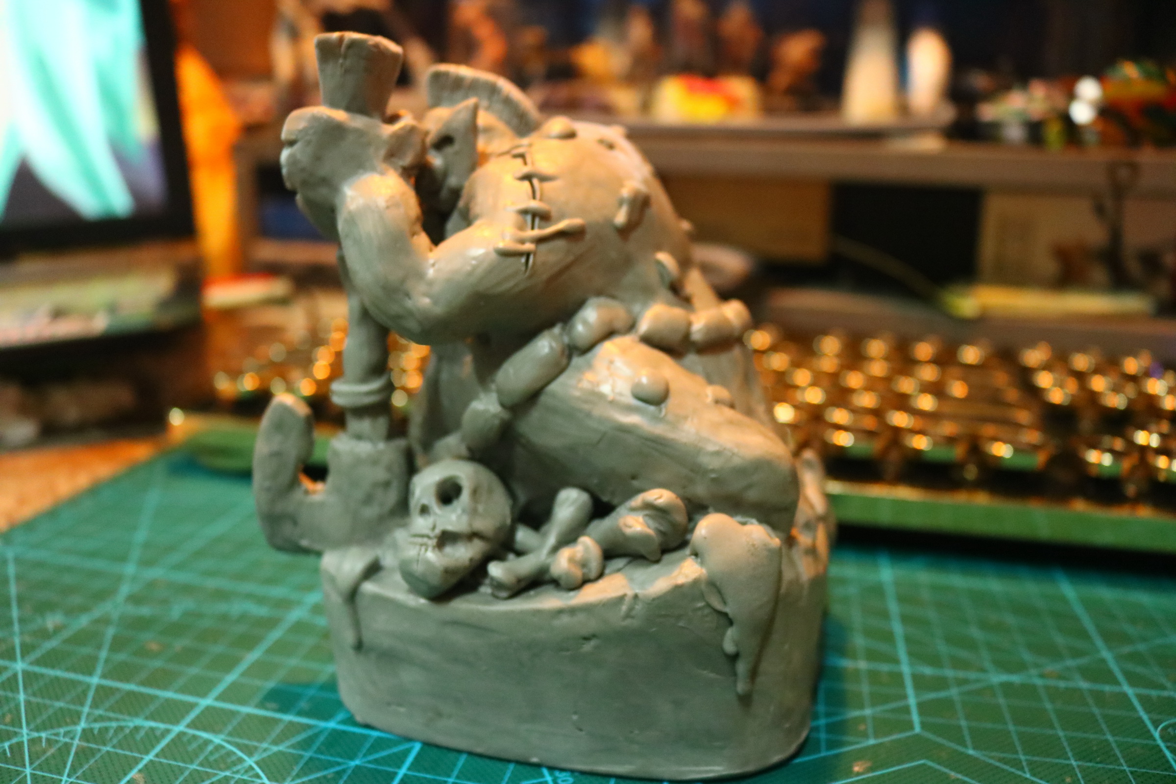 硬油泥雕塑持斧怪