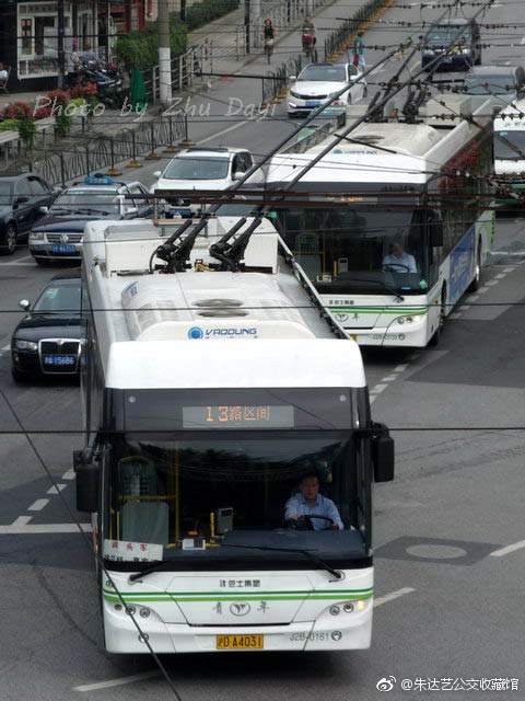 我们先目睹这条线路现在的美景 由于这条线路的天然巧合经过上海火车