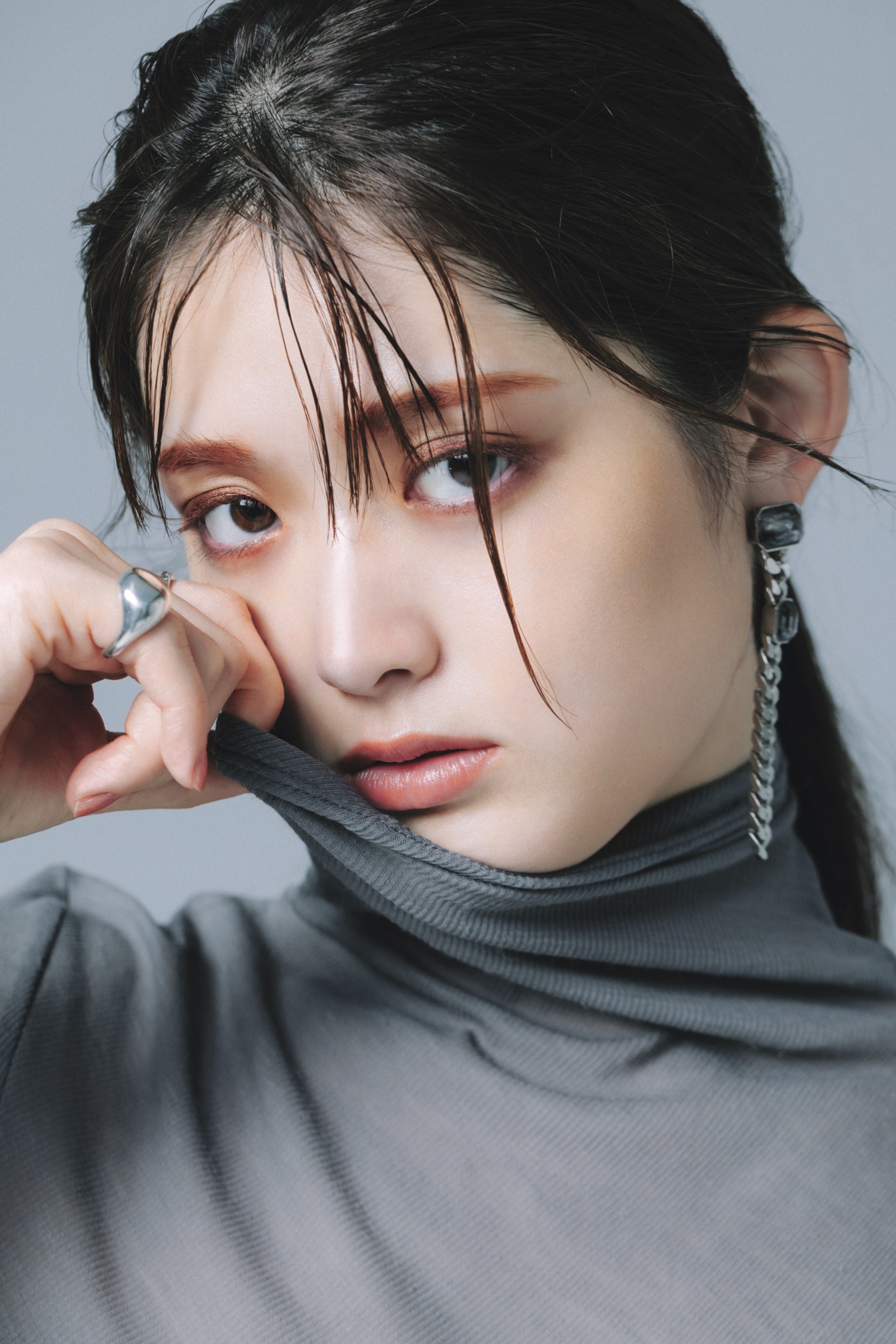 松村沙友理 登场生活杂志『glitter vol.2』 主题聚焦无国界/中性读者