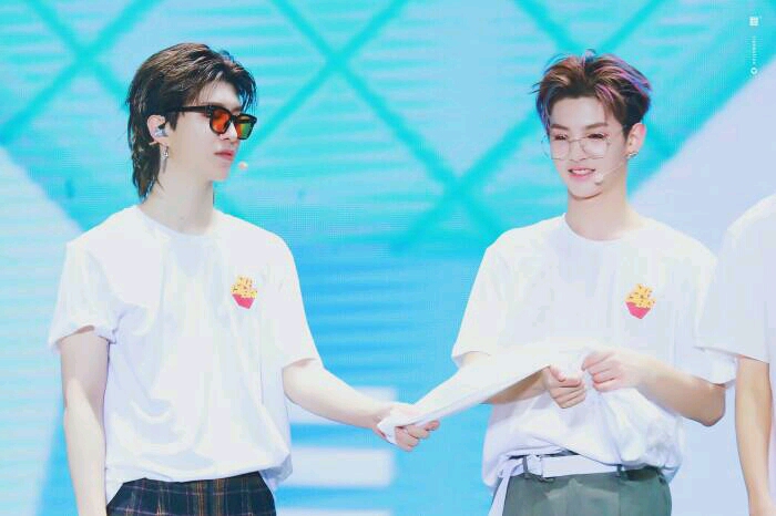 黄明昊x你x范丞丞〕 fire.(预告)