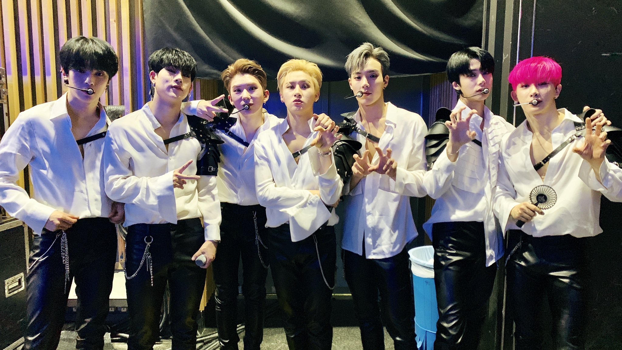 monstaxalligator打歌服合集你的皮裤男团上线了