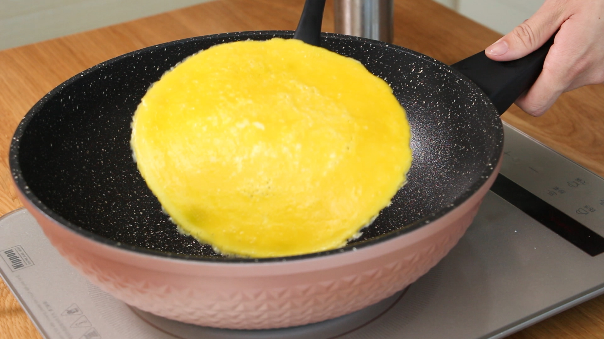 [三色秋葵鸡蛋卷] 不加油煎蛋皮 不粘锅真的是厨房小白的烹饪神器