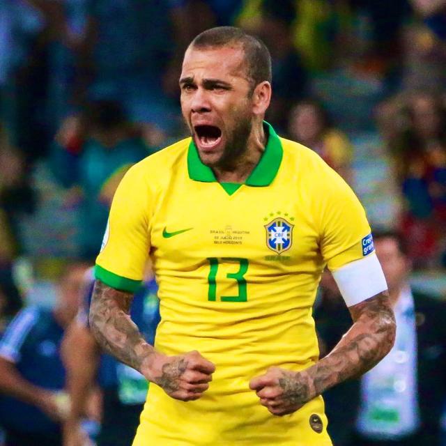 36岁巴西队长成美洲杯最大赢家