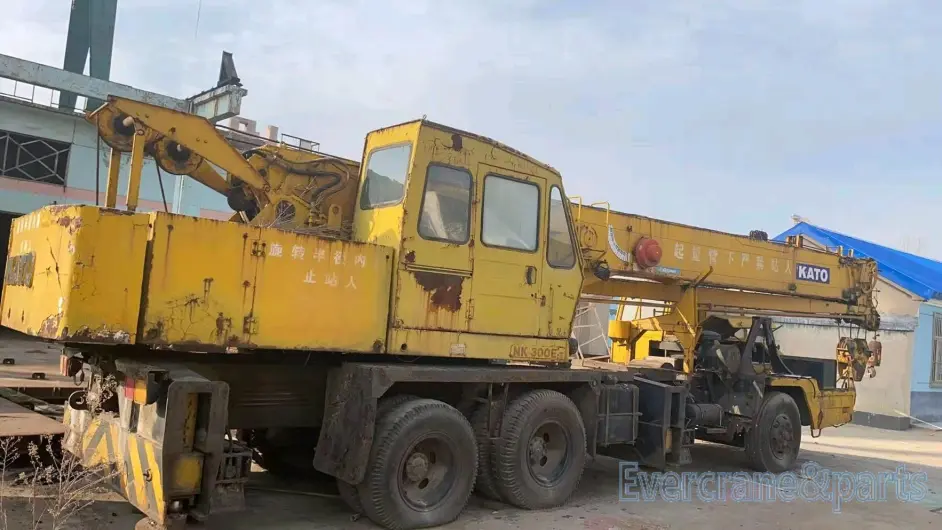 html|这也是本人在济钢看到的最后一台厂内自备吊车,当时时间2021年1