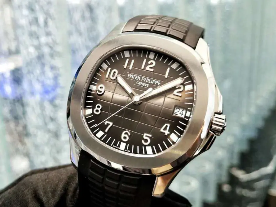 高档手表想要入门 百达翡丽 江诗丹顿和爱彼入门表款盘点 哔哩哔哩