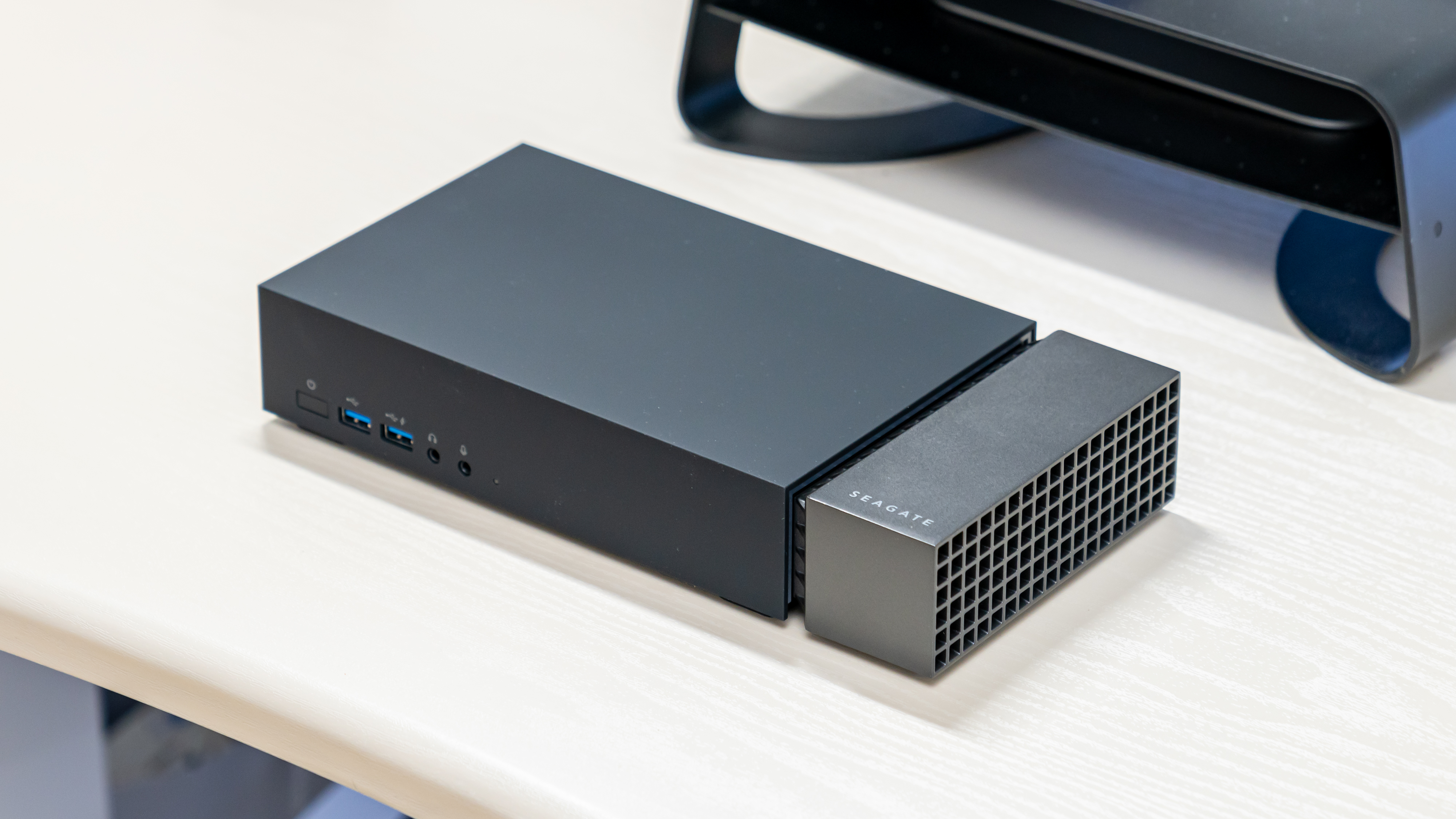 mac硬盘扩容性价比方案:希捷酷玩游戏扩展坞   酷玩 510 ssd 评测