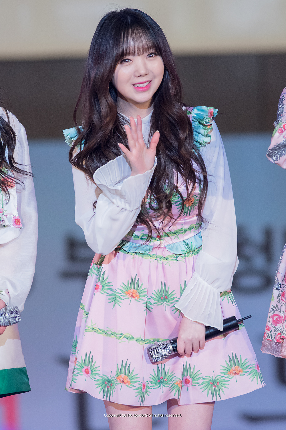 韩国女团lovelyz金智妍的一些图片